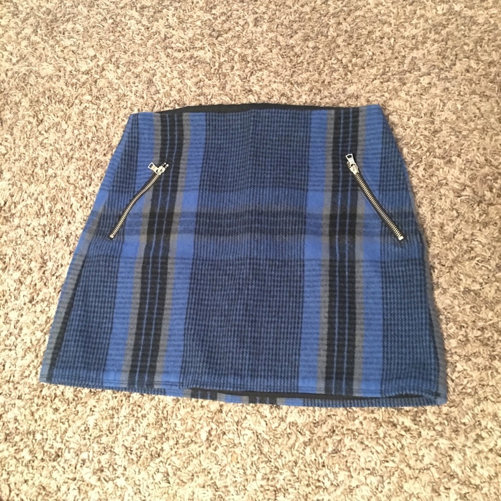 GAP plaid skirt
